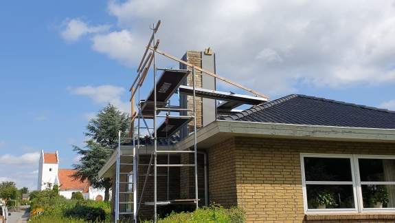 Skortsten får zink facade